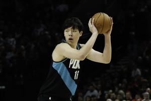 【菜鳥(niǎo)】楊瀚森9分5板3助1帽&多項新高 科沃德19分11板 樂(lè )福17分