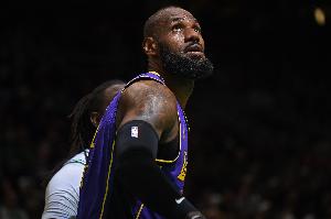 恢復狀態(tài)過(guò)程中著(zhù)重加強哪方面？詹姆斯：體能 然后找回節奏！