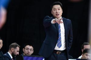 朱芳雨to李春江：澄清一下 我當時(shí)不可能叫‘老李’ 都叫‘李導’