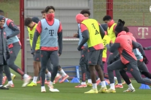 記者：烏爾比?？赡苁装l(fā)，戴維斯、伊藤洋輝、迪亞斯均已參與合練