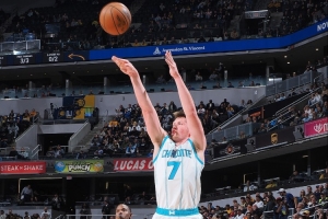 黃蜂這回選對了？4號秀克尼佩爾近2場(chǎng)場(chǎng)均26分7.5板4.0助1.5斷