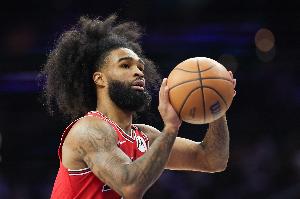 能攻善傳！科比·懷特助攻武切維奇絕殺 全場(chǎng)17中9貢獻25分7助