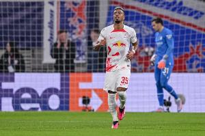 亨里希斯：我受傷期間基米希經(jīng)常詢(xún)問(wèn)我的情況 目標是參加世界杯