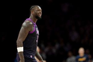 相信的力量！蘭德?tīng)柋慌谐鼋缡疽馓魬?教練立馬挑戰&成功改判犯規