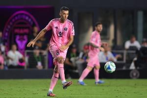 布斯克茨：我知道距離退役已經(jīng)越來(lái)越近，希望能再多踢兩場(chǎng)比賽