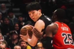 目光堅毅！對抗有力！開(kāi)拓者官方曬楊瀚森背打慢動(dòng)作技術(shù)細節??