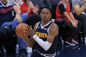 連拿八分！沃特森追身三分再中打停鵜鶘 分差上雙