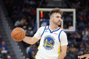 盡力局！斯潘塞替補13中5拿下11分8板13助2斷