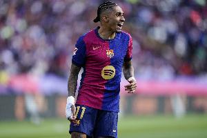 記者：拉菲尼亞抵達巴薩基地參加訓練，明日國腳將回歸訓練