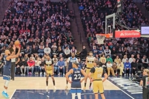 準備了個(gè)啥？???♂?戈貝爾罰球離譜三不沾 主場(chǎng)觀(guān)眾狂噓