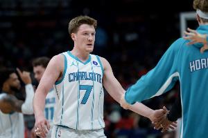 你才是領(lǐng)袖！4號秀克尼佩爾20中11&三分12中5砍下28分8板7助