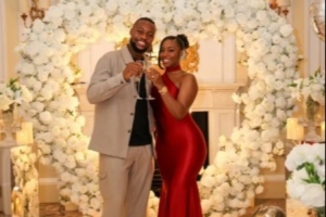 事業(yè)愛(ài)情雙豐收！伯恩茅斯邊鋒塞梅尼奧求婚成功，社媒曬甜蜜照