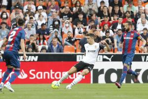 瓦倫西亞德比激情回歸：時(shí)隔三年半，瓦倫西亞與萊萬(wàn)特重燃戰火