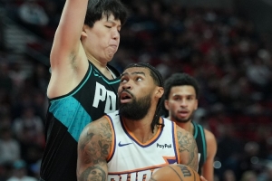 拓記：楊瀚森防守端要更加強硬&注意位置 G聯(lián)賽帶來(lái)明顯進(jìn)步