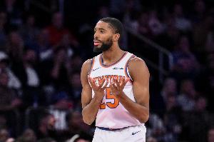 填滿(mǎn)數據欄！米卡爾·布里奇斯13投7中 得16分5板6助3斷2帽