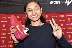 未來(lái)球星！Nike為NCAA女籃球員朱朱·沃特金斯推出PE配色球鞋