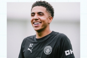 曼城祝里科·劉易斯21歲生日快樂(lè )，球員為藍月出戰103場(chǎng)斬獲7冠