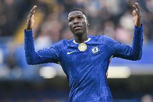 凱塞多本賽季攔截20+、搶斷30+、對抗成功50+，五大聯(lián)賽中場(chǎng)唯一