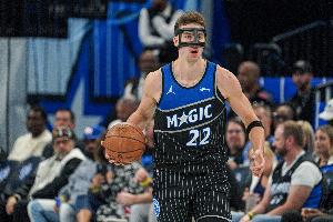 沖擊力十足！小瓦格納13中5得到20分6板3助1斷 罰球12中10