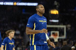 美記：霍福德糟糕的表現 促使勇士在交易截止日期前積極尋求中鋒