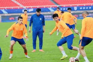 魯媒：依木蘭、陳澤仕參加訓練，兩人有望上演本賽季中超首秀