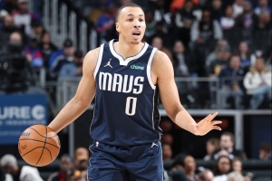 Shams：獨行俠后衛?？怂_姆將接受膝蓋手術(shù) 本賽季報銷(xiāo)！