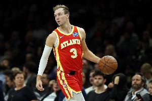 浪費機會(huì )！肯納德?lián)寯喾磽艨栈@上丟 補籃也沒(méi)有