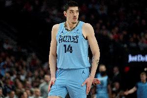 給內線(xiàn)錘爆了！半場(chǎng)埃迪7中7轟下16分&蘭代爾6中5砍下13分