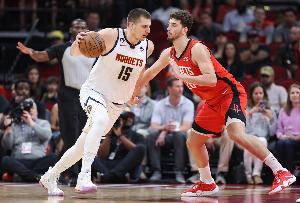 申京：約基奇是我剛進(jìn)入聯(lián)盟時(shí)的榜樣 而現在我也有了自己的風(fēng)格