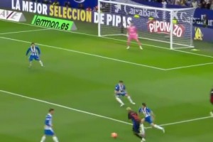 硬捧？球迷質(zhì)疑亞馬爾進(jìn)球提名普斯卡什：這種球安東尼有10個(gè)