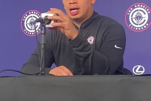 泰倫盧：我們計劃就是讓約基奇單打，切斷他傳球，但沒(méi)想到他能砍55分??