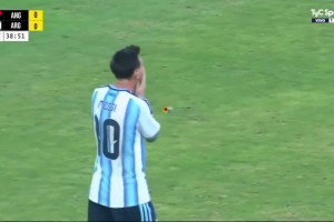 可惜了！阿爾馬達倒三角傳球，梅西跟進(jìn)無(wú)人盯防射門(mén)打高！