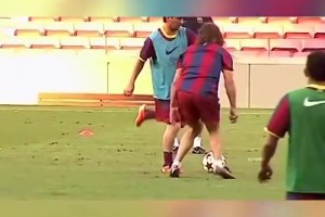 拉瑪西亞又一個(gè)勢不可擋的10號球員！你確定這不是梅西.？??