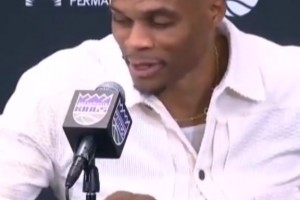 薩克拉門(mén)托王婆??威少：謙虛地說(shuō)，我是史上籃板能力最強后衛！