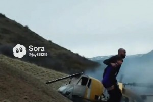 湖人艾頓這膚色真是和車(chē)完美融于一體..這就是傳說(shuō)中的人車(chē)合一？