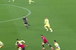 再遇巴黎就看你了！歐洲杯官方曬蘇維門(mén)迪世預賽上單防K77