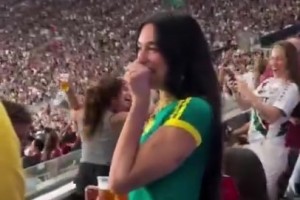 杜阿·利帕現身弗魯米嫩塞主場(chǎng)觀(guān)看德比戰