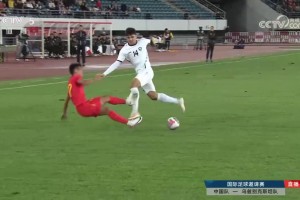 這沖擊力！胡桑諾夫當年直接把何宇鵬的肋骨撞斷??